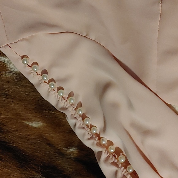 3/$30 Chic Me Blouse Sz M - Picture 3 of 4